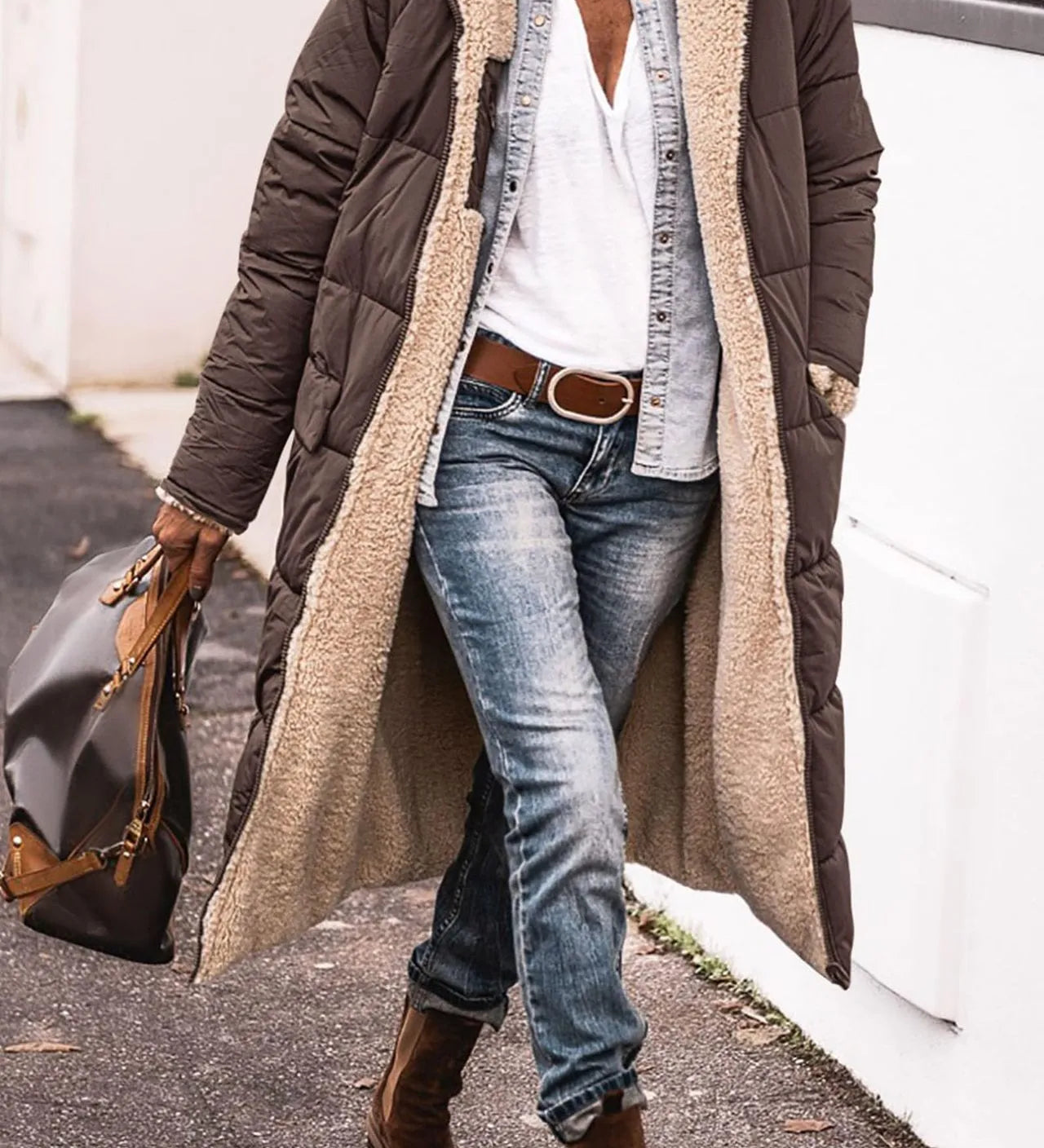 Johna – Mantou de Damă Reversibil din Sherpa cu Glugă Elegantă