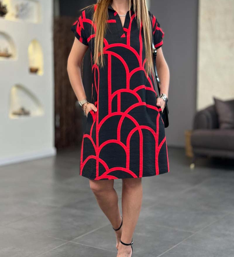 Anneliese – Rochie Polo de Damă cu Imprimeu Grafic și Croi Lejer