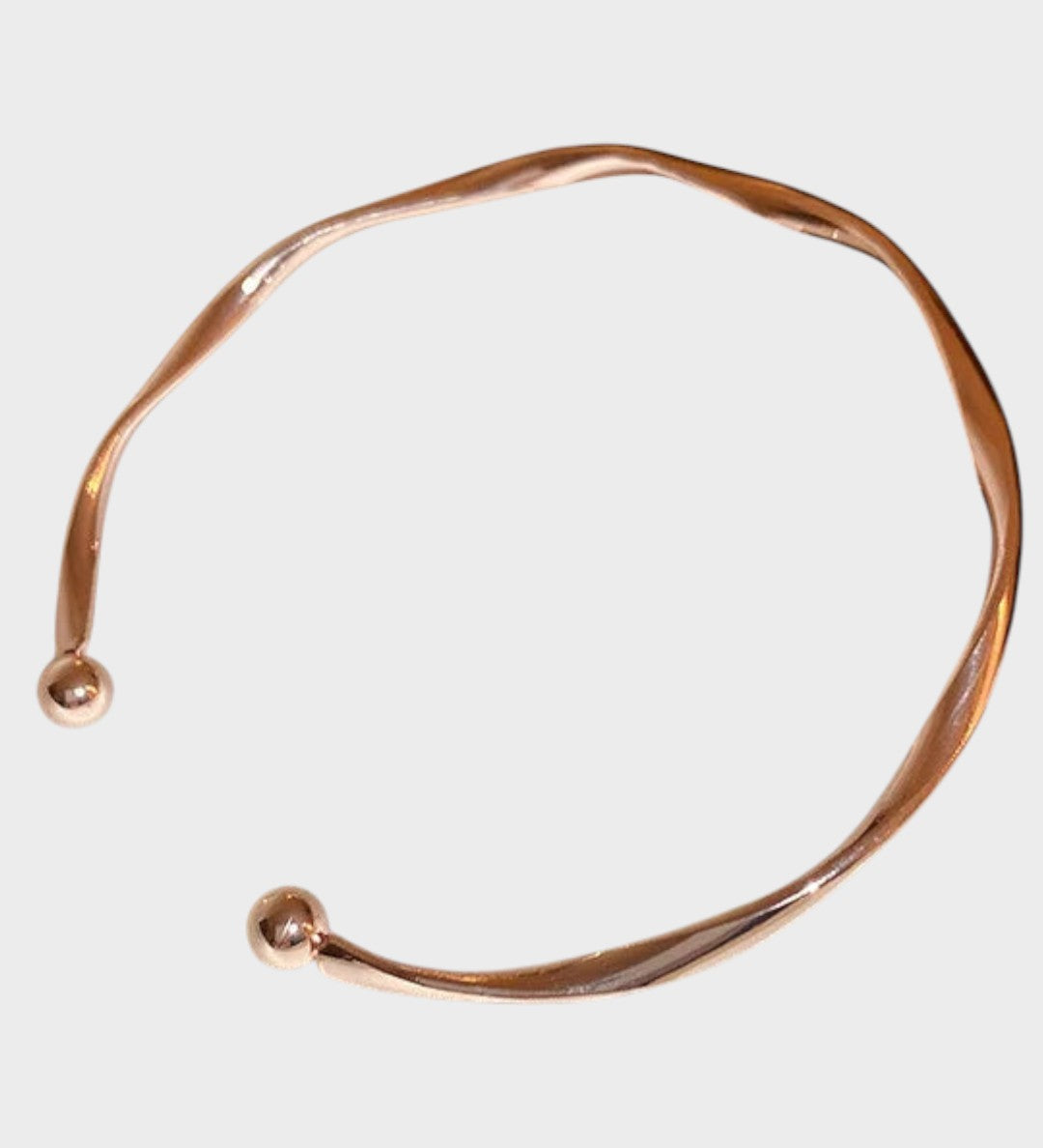 Elara - Brățară Elegantă Răsucită