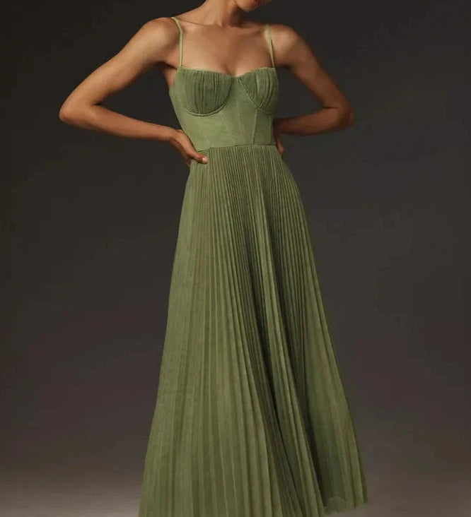 Beatriz – Rochie Damă Midi Plisată și Croi Ajustat Elegant