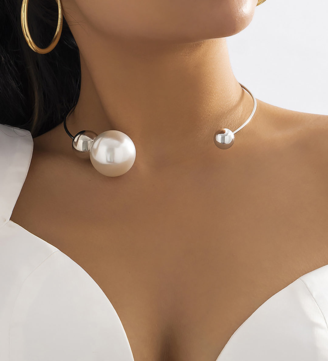 Alina – Colier metalic cu perlă