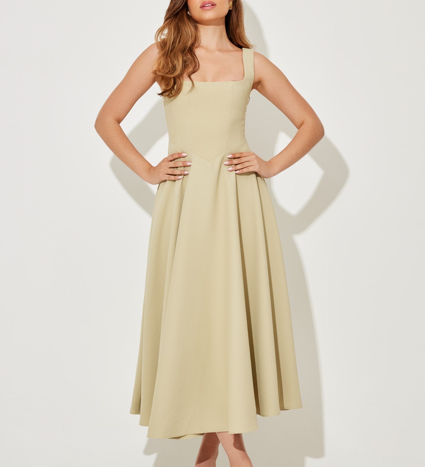 Amelia – Rochie Midi Fluidă de Damă Elegantă