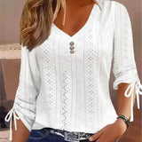 "Maybelle | Bluză elegantă cu decolteu în V" can be rewritten as: "Maybelle | Bluză sofisticată cu decolteu în V".