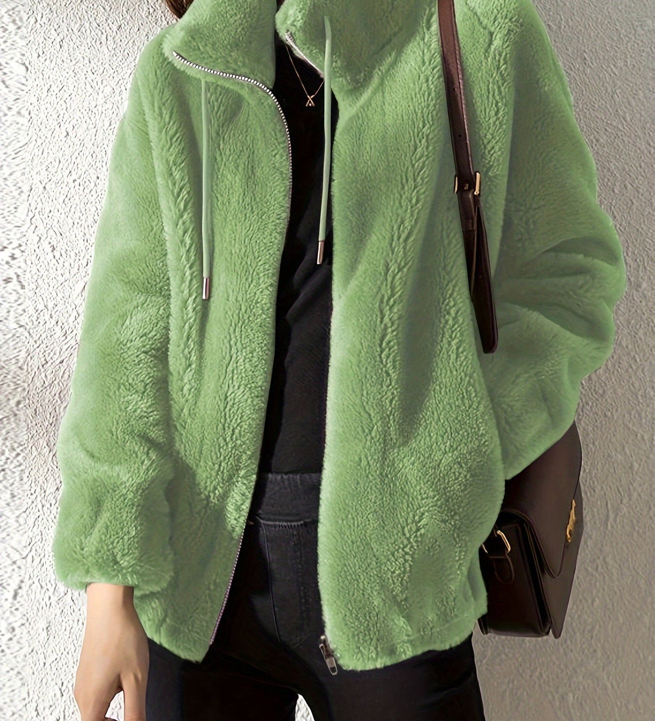 Elina – Jachetă de Damă din Fleece Moale cu Guler Înalt