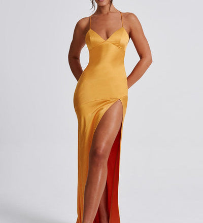 Amara – Rochie de Damă Maxi Satin Elegantă cu Fisură