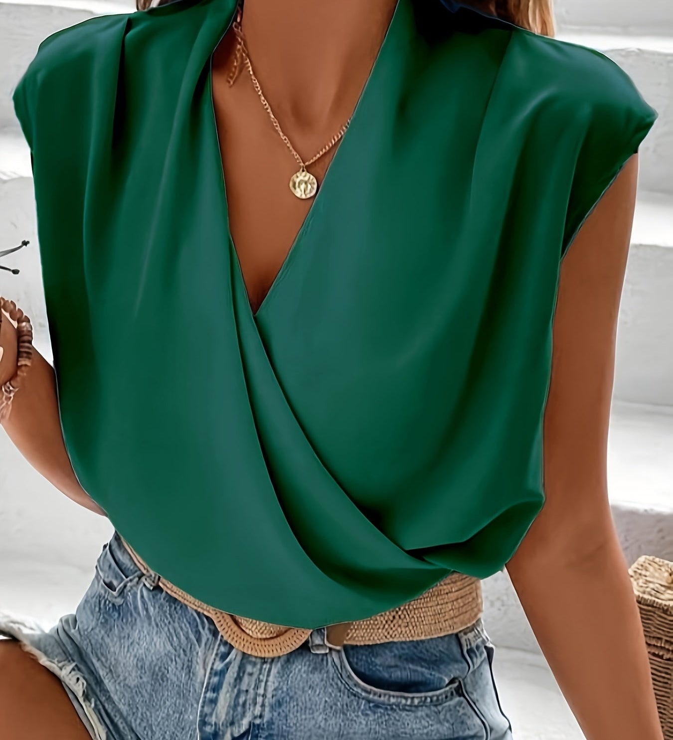 Nadine - Bluză Elegantă cu Închidere în Fază care Îți Întărește Încrederea