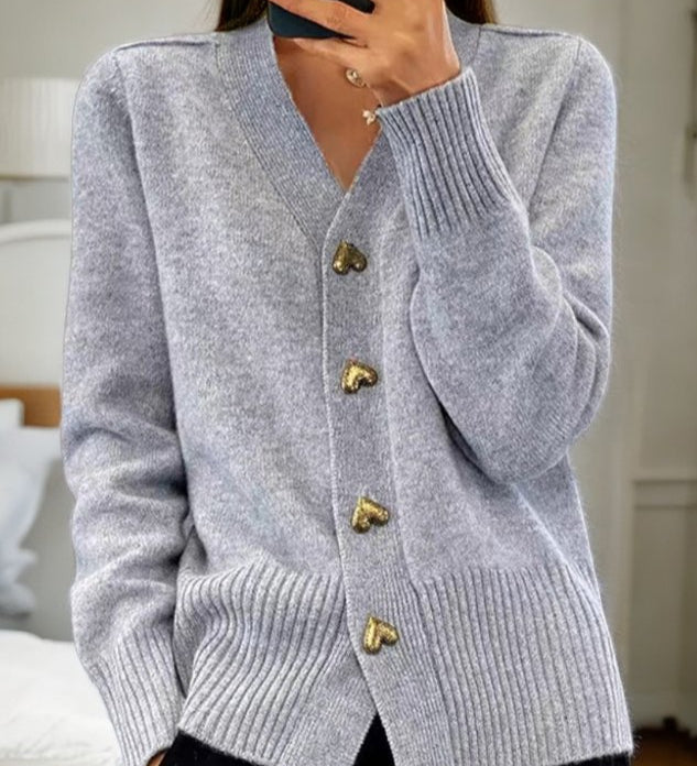 ADELE | Pulover Moale cu Nasturi în Formă de Inimă